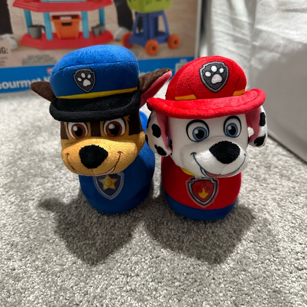 Paw Patrol Blue and Red Light up Slippers Size 5-6